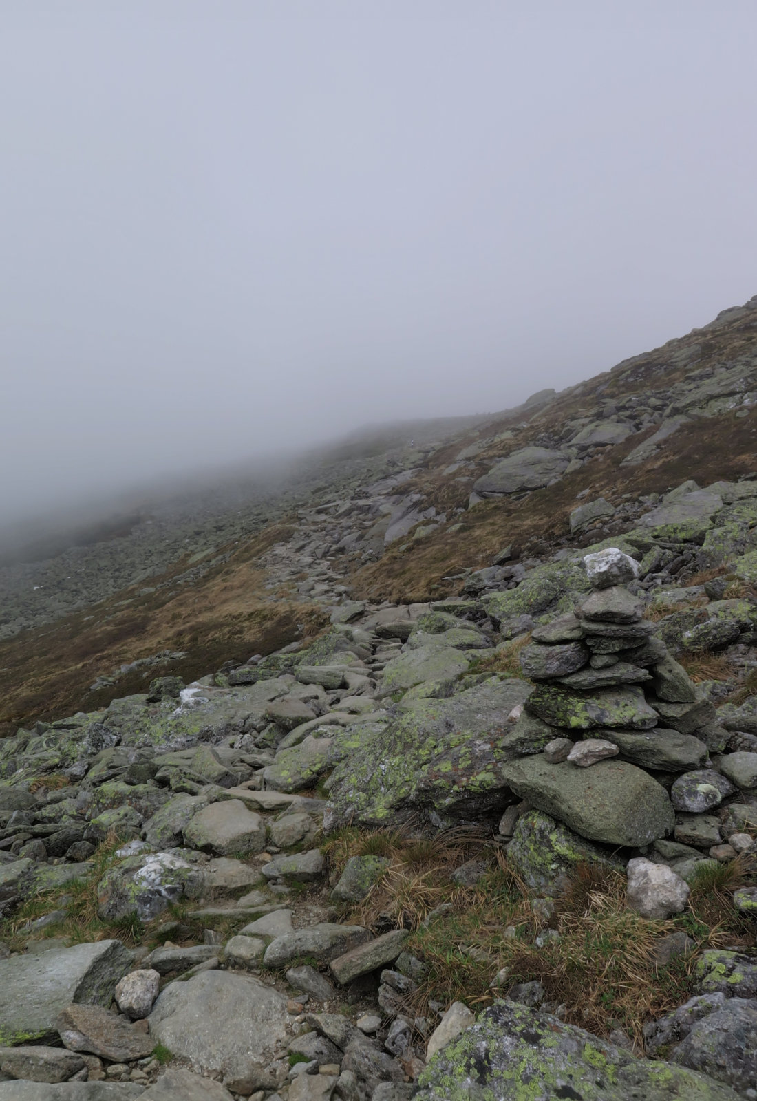 20180602-Washington-cloudy-cairn