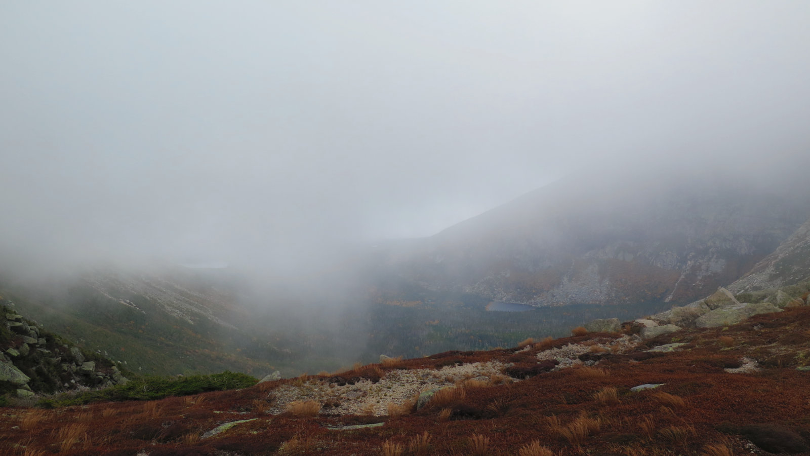 Katahdin-Cirque-Fog-20181004