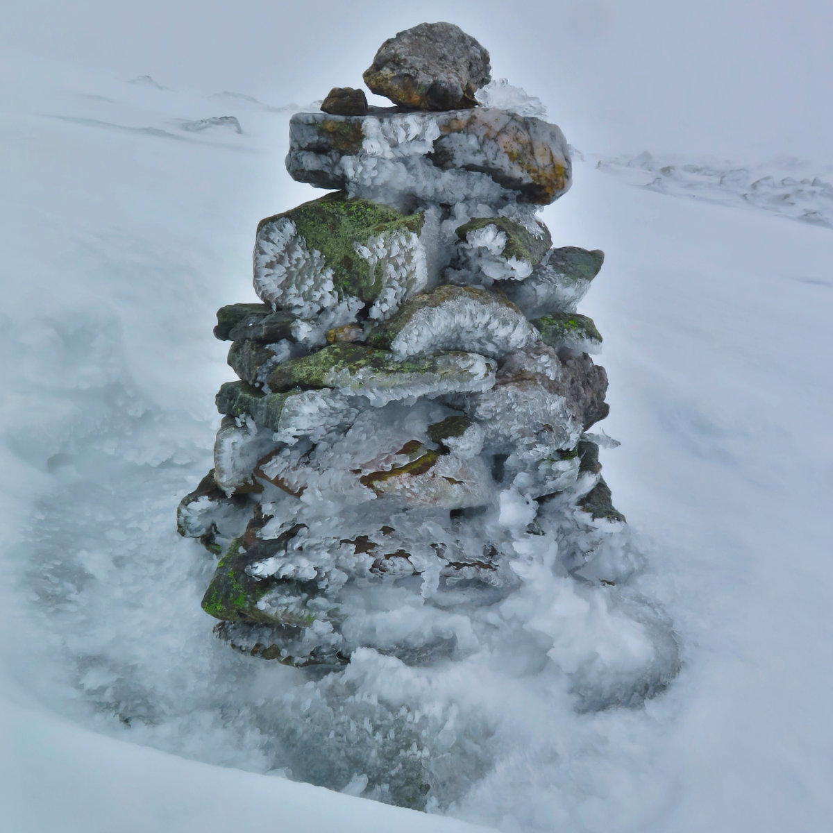 W-M-Frosty-Cairn-20190207