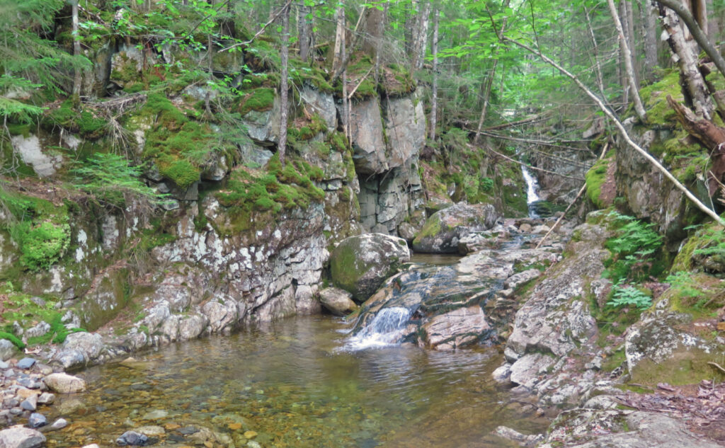 Mt Tom, Field, Willey cascade
