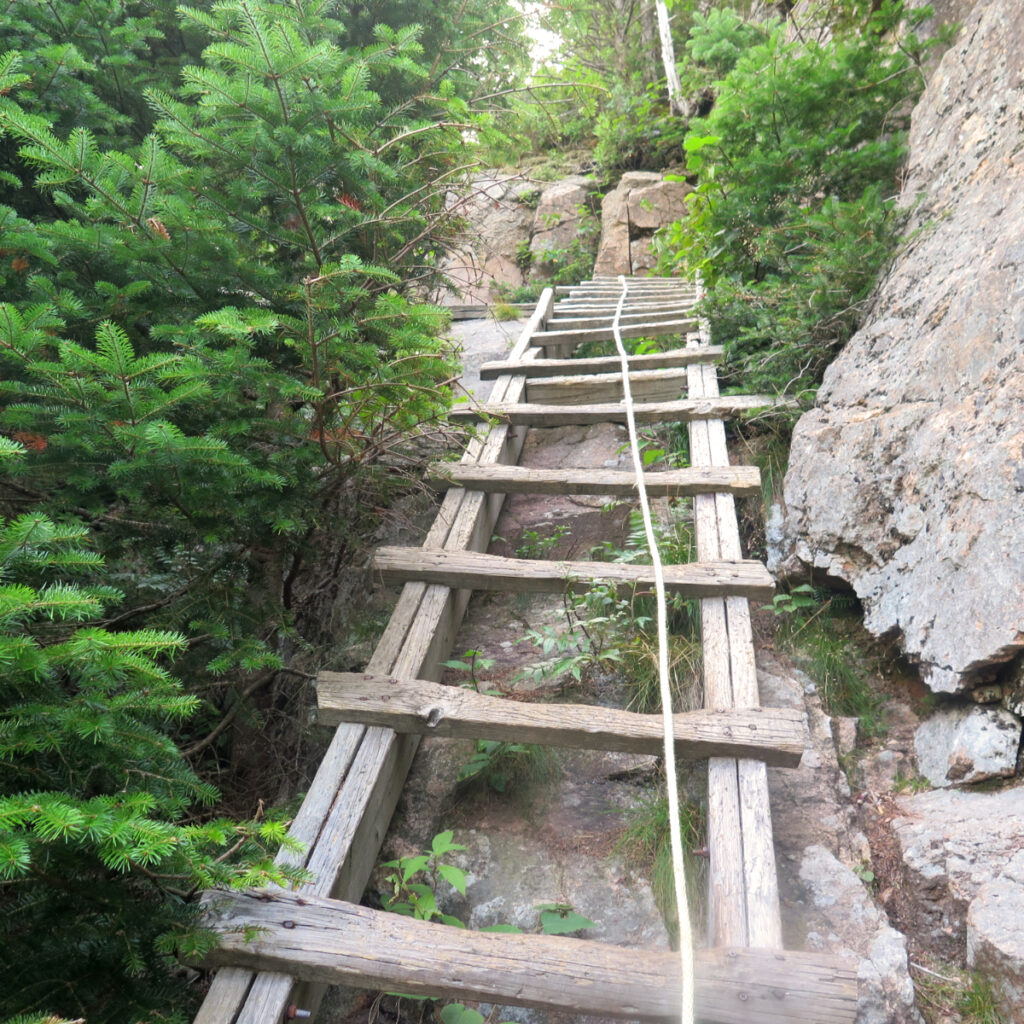 Hi-Cannon trail ladder. Didn't have the rope when I was here last. 